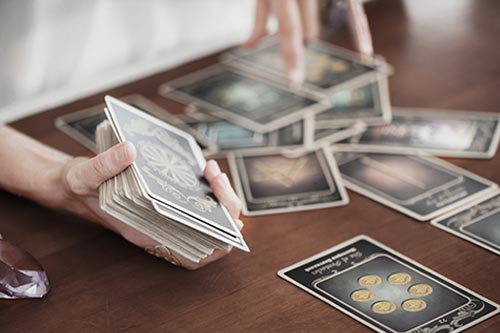 Der einfache und zuverlässige Zukunftsblick mit Tarot-Karten!