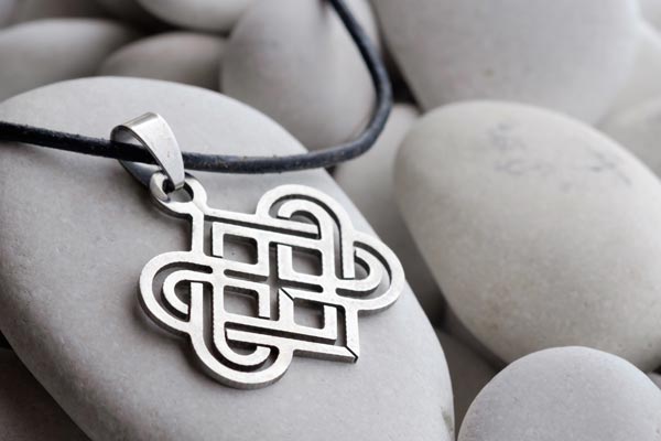 Keltischer Schmuck Anhänger aus Silber