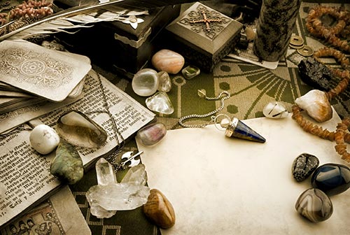 Für Ihr eigenes Tarot-Erlebnis benötigen Sie die passenden Tarot-Karten.