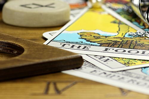 Die Karten des sagenhaften Visconti Tarot auf Wahrsager.de für Ihre Zukunftslegung!