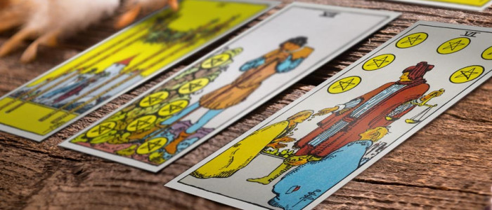 Die Sechs der Münzen | Tarotkarte - Kleine Arkana