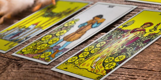 Die Neun der Münzen | Tarotkarte - Kleine Arkana